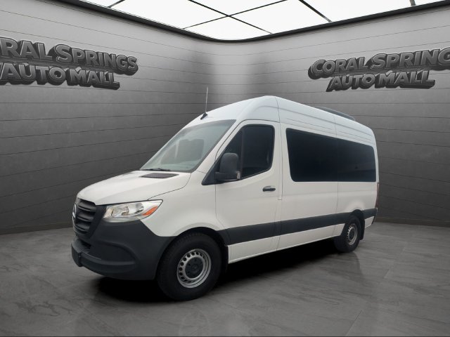 Used 2024 Mercedes-Benz Sprinter 2500 image 3