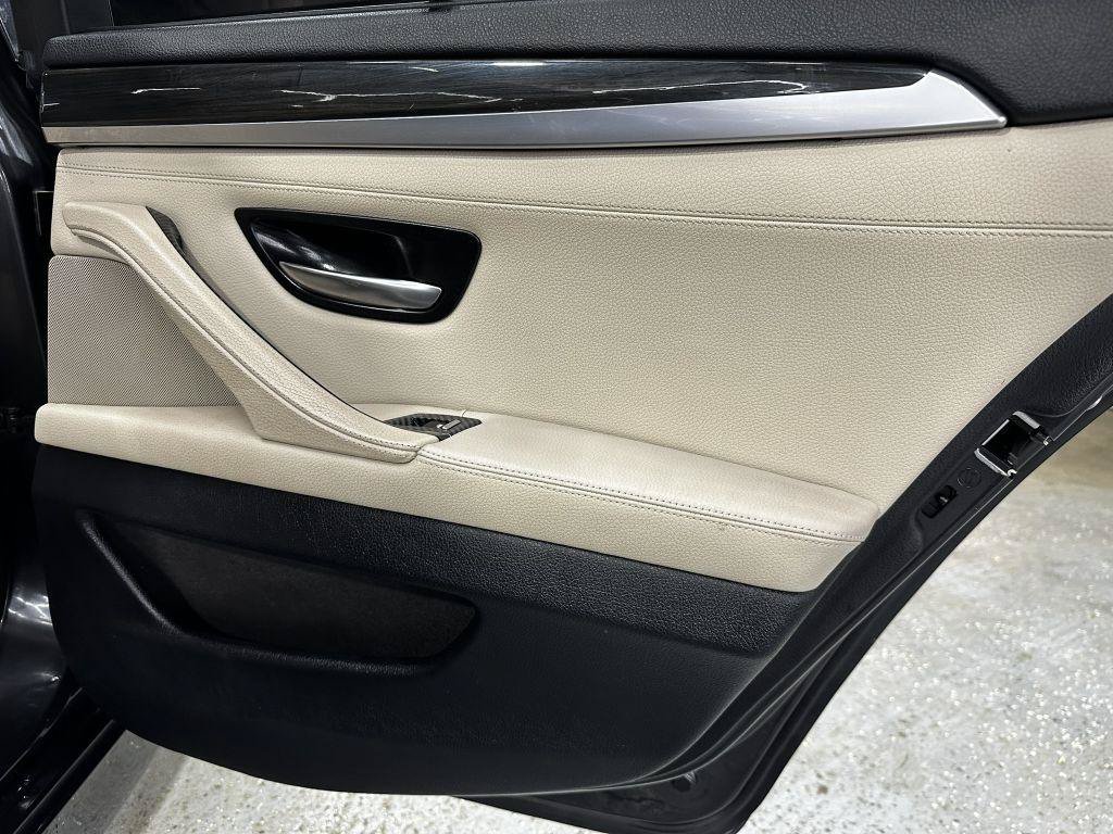 Used 2011 BMW 535i Sedan RWD image 38