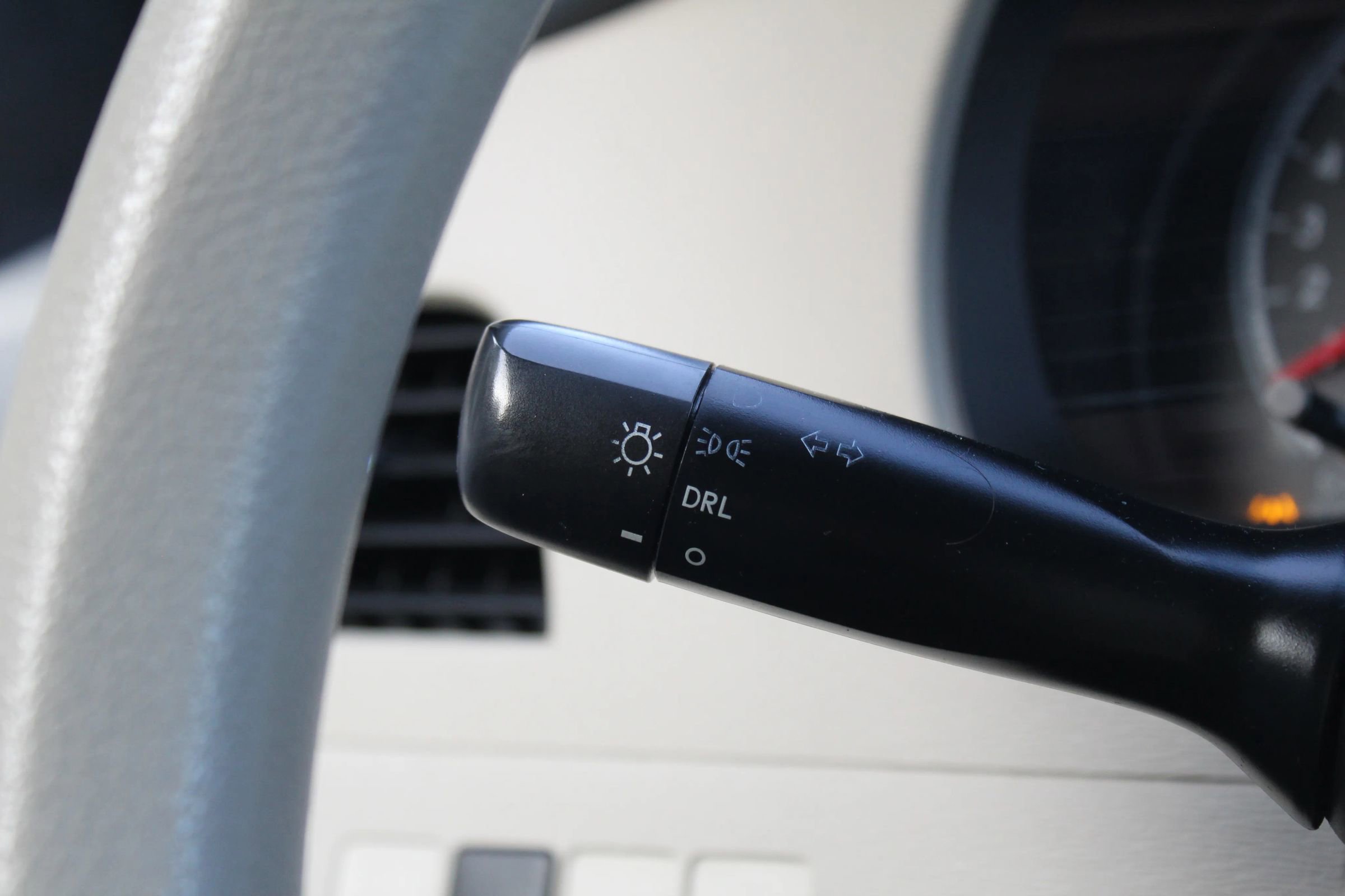 Used 2011 Toyota Sienna LE image 28