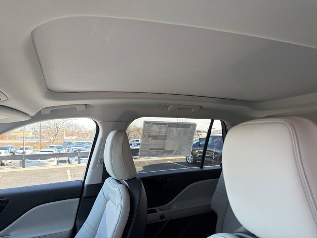 New 2026 Lincoln Aviator AWD image 16