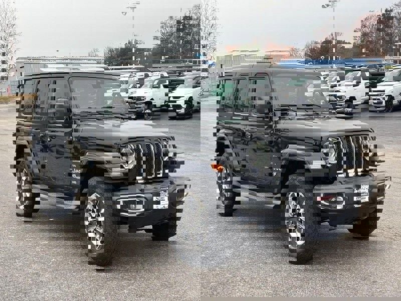 Used 2019 Jeep Wrangler Unlimited Sahara w/ Dual Top Group image 2