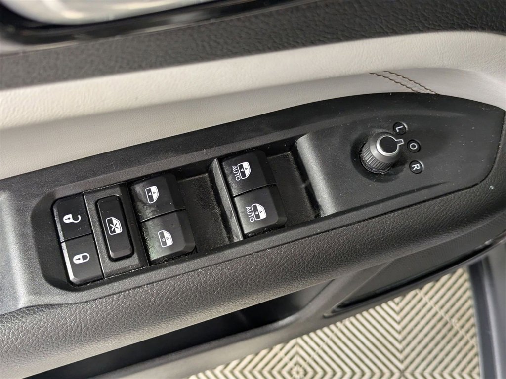 Certified 2023 Jeep Compass Limited image 12