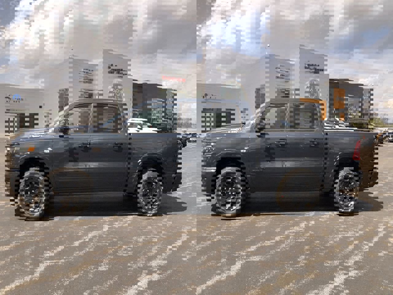 New 2026 RAM 1500 4x4 Crew Cab image 11