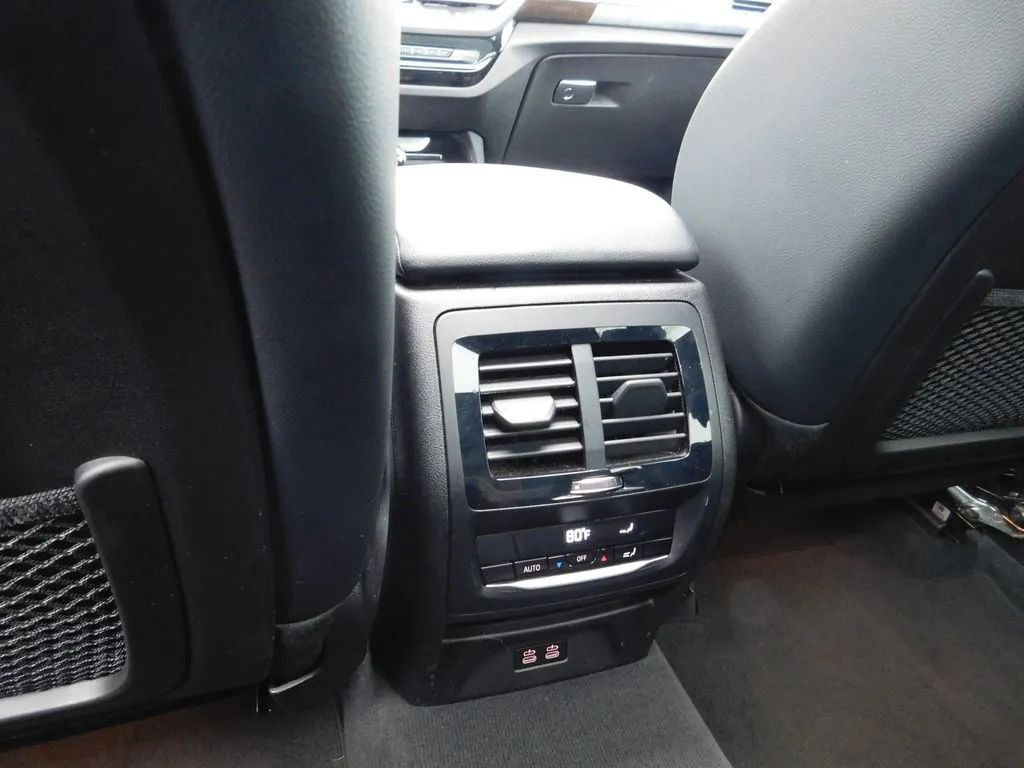 Used 2023 BMW X3 sDrive30i image 10