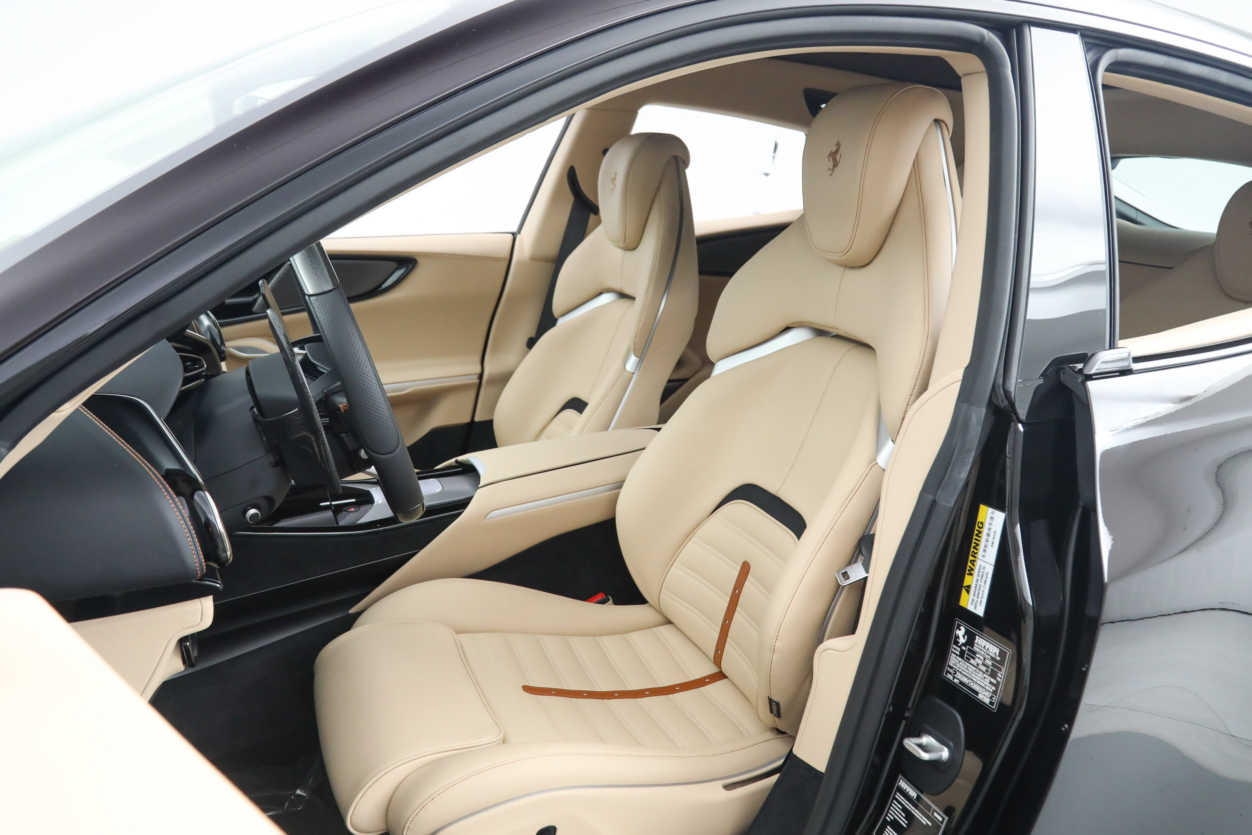 Certified 2025 Ferrari Purosangue AWD/4WD image 5