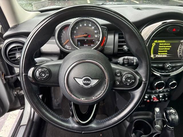 Used 2018 MINI Cooper 4-Door Hardtop FWD image 15