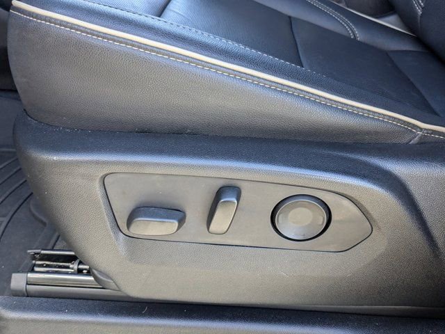 Used 2021 Chevrolet Tahoe Premier w/ Premium Package image 20