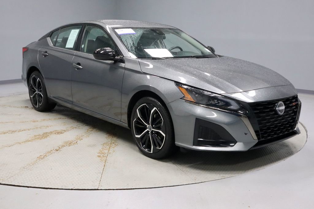 Used 2025 Nissan Altima 2.5 SR