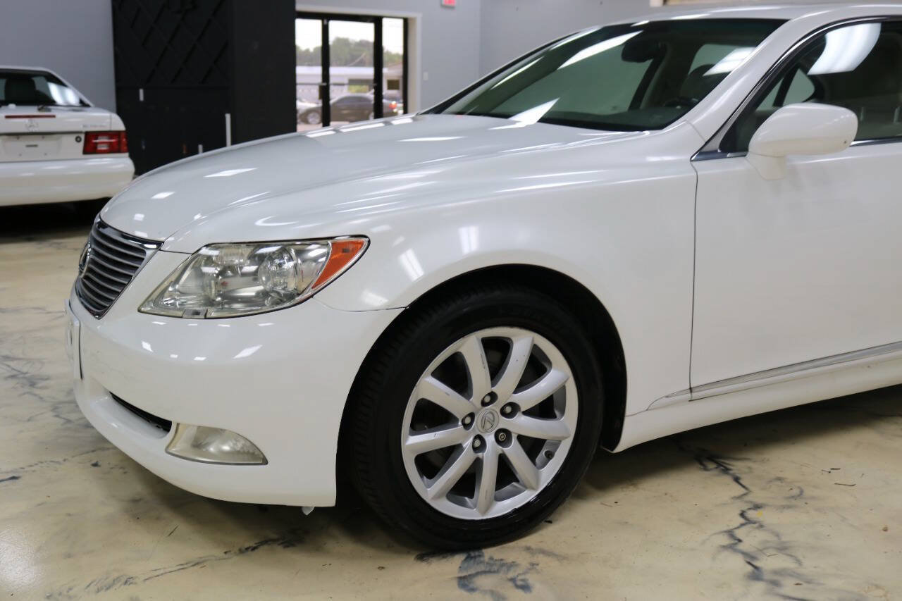 Used 2008 Lexus LS 460 L RWD image 10