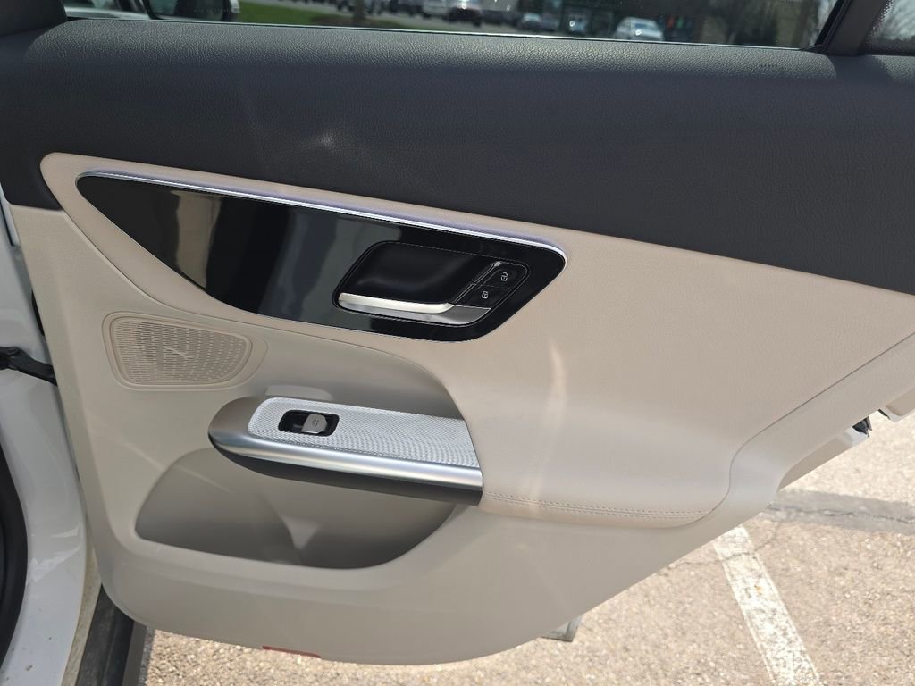 Certified 2026 Mercedes-Benz GLC 300 4MATIC image 24