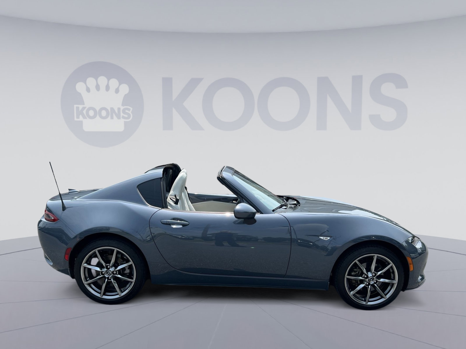 Used 2021 MAZDA MX-5 Miata RF Grand Touring RWD image 8