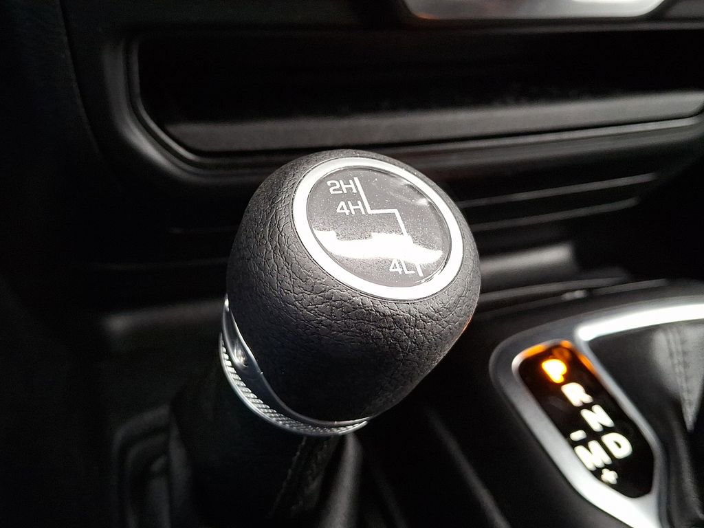 Used 2021 Jeep Wrangler Sport S image 26