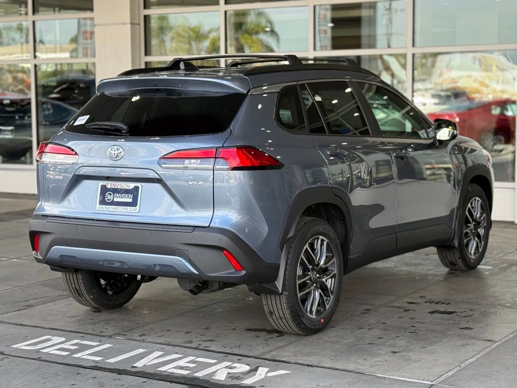 Used 2026 Toyota Corolla Cross XLE image 11