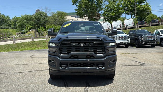 Used 2025 RAM 2500 Big Horn AWD/4WD image 3
