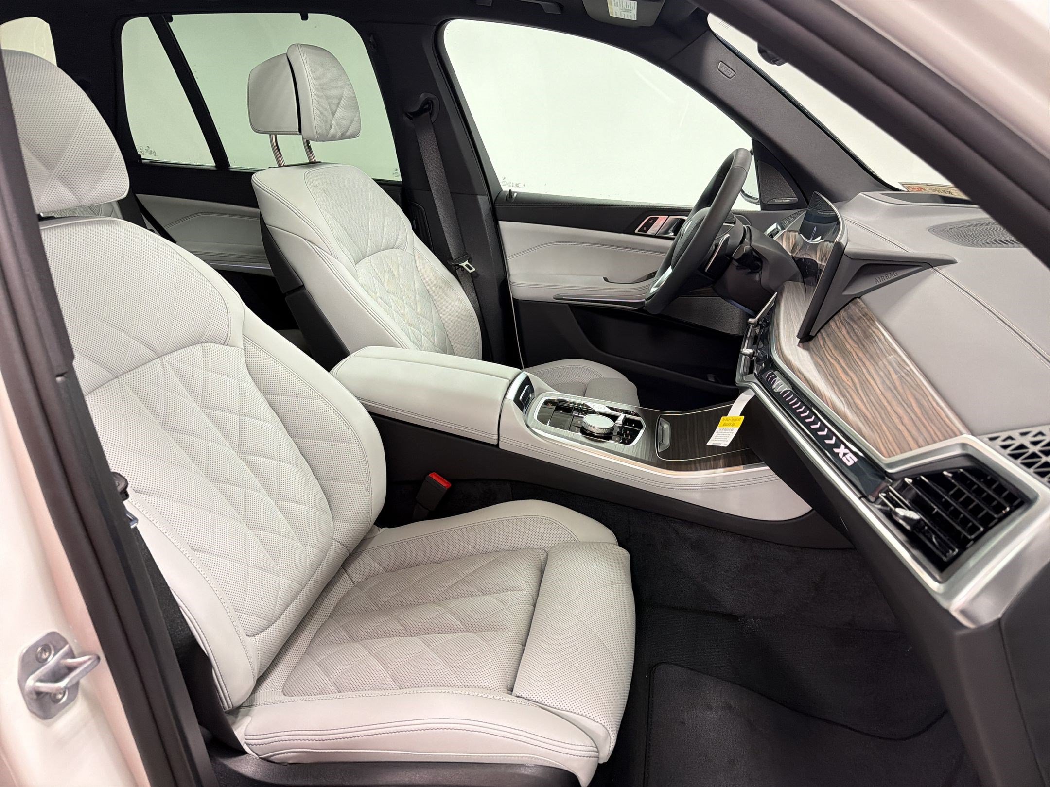 New 2026 BMW X5 sDrive40i w/ Climate Comfort Package RWD image 30