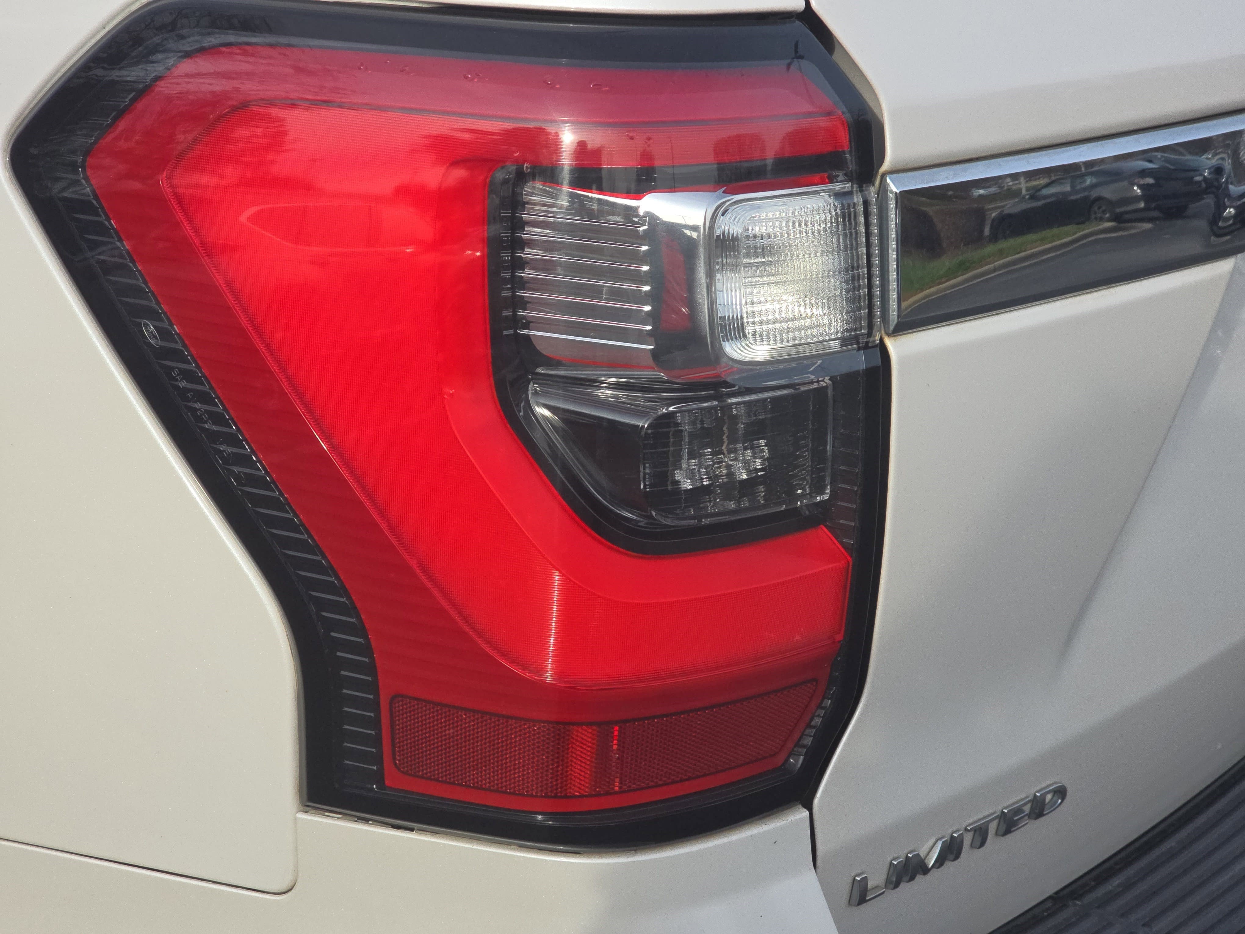 Used 2019 Ford Expedition Limited w/ Equipment Group 301A image 36