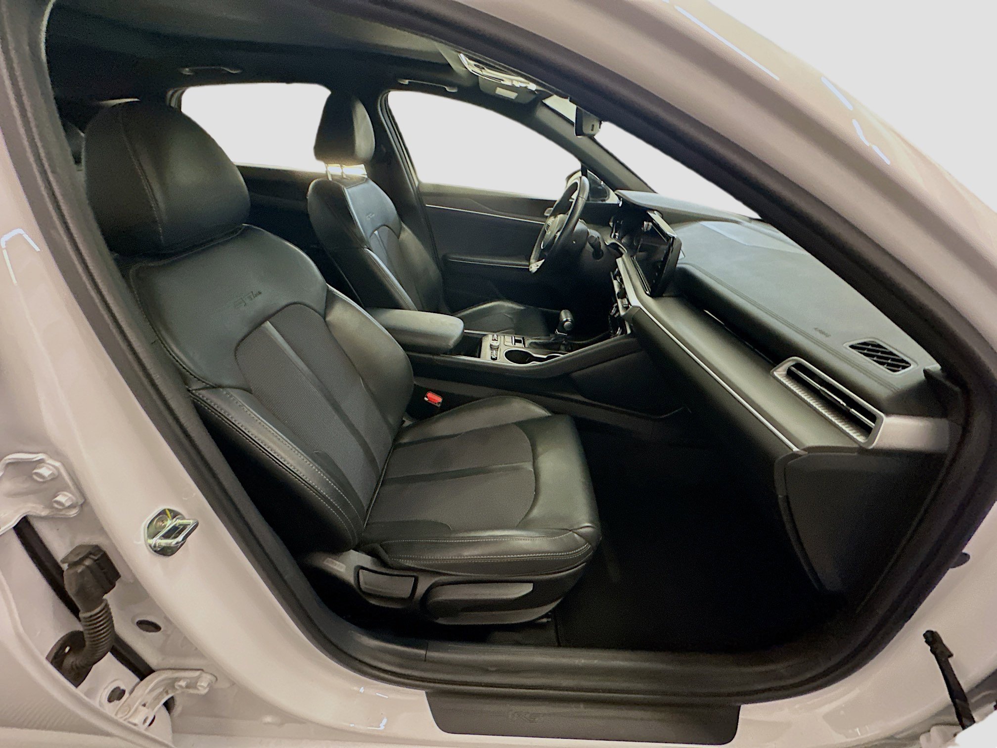 Used 2023 Kia K5 GT-Line image 33