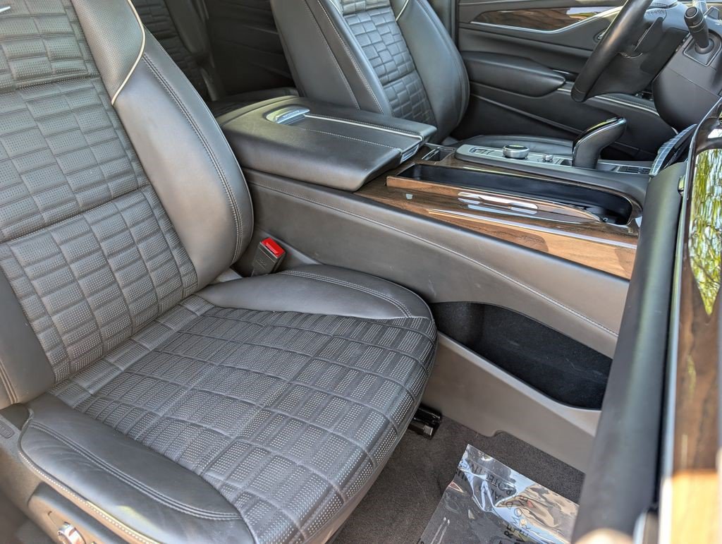 Certified 2024 Cadillac Escalade ESV Sport Platinum AWD/4WD image 27