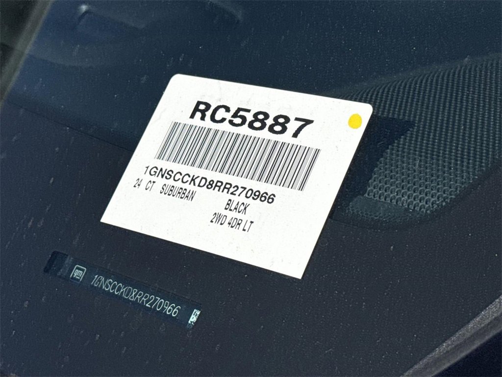 Used 2024 Chevrolet Suburban LT image 32