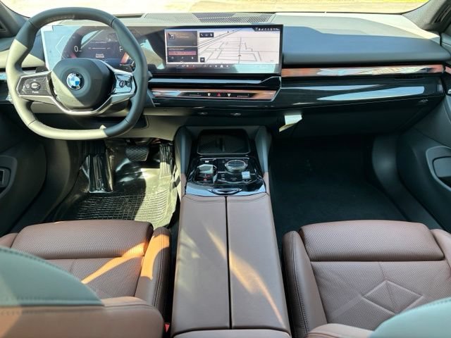New 2027 BMW 530i xDrive w/ Premium Package AWD/4WD image 17