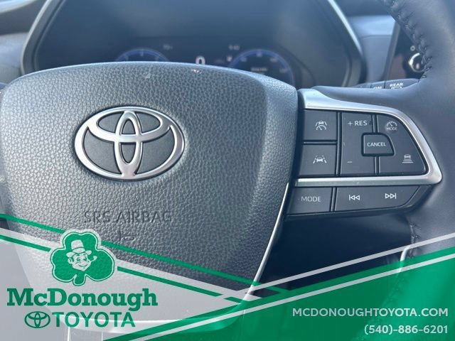 Used 2025 Toyota Grand Highlander AWD image 19