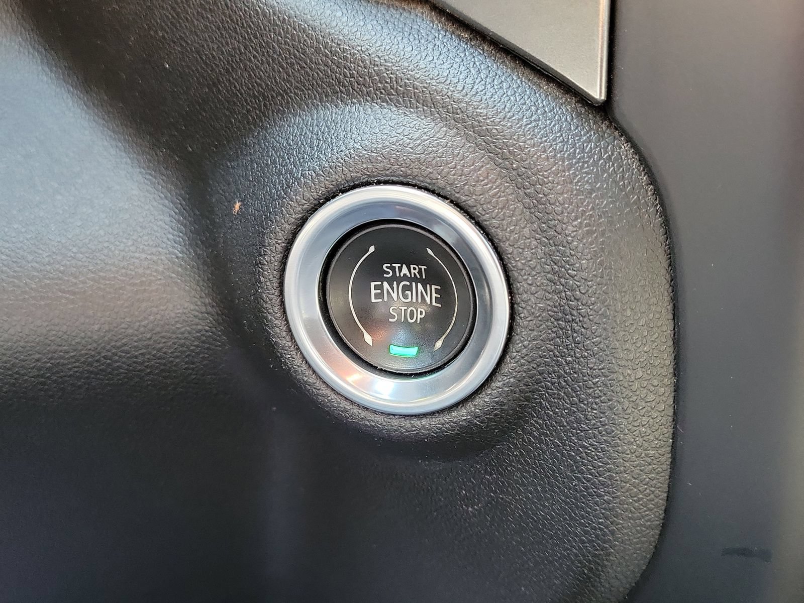 Used 2020 Chevrolet Silverado 1500 LTZ w/ LTZ Plus Package RWD image 19