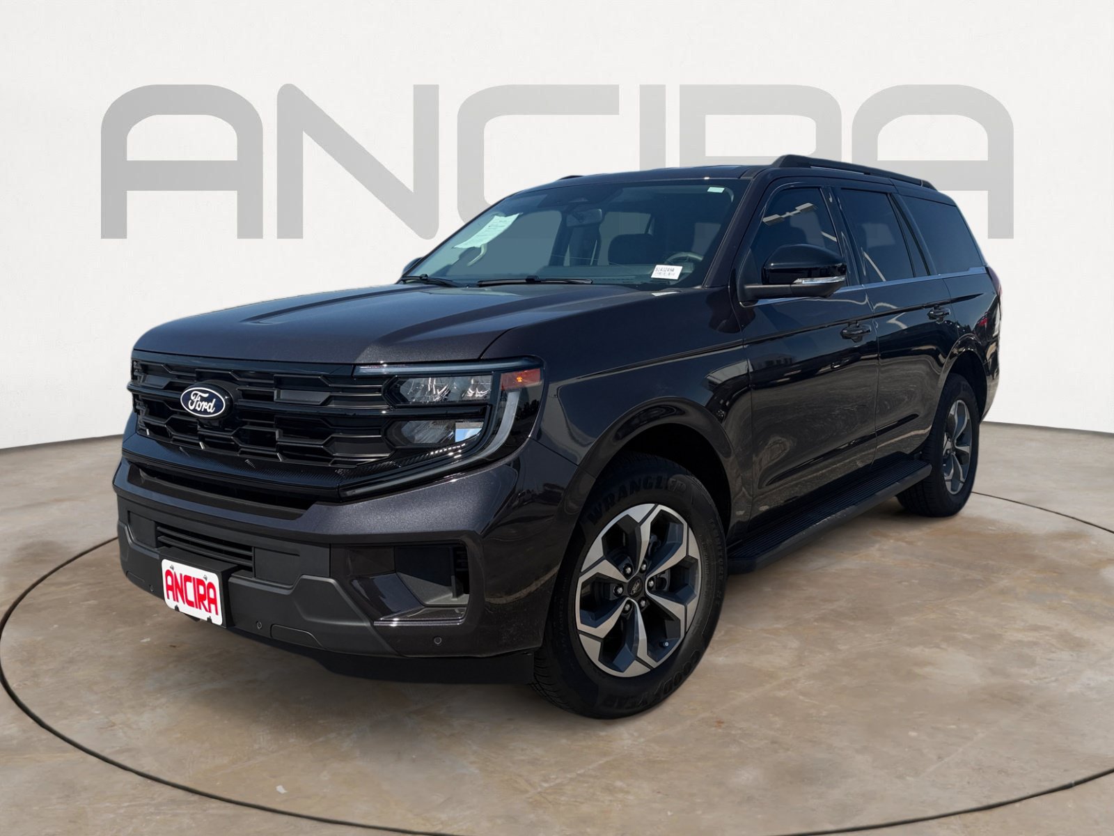 Used 2027 Ford Expedition Active RWD image 3