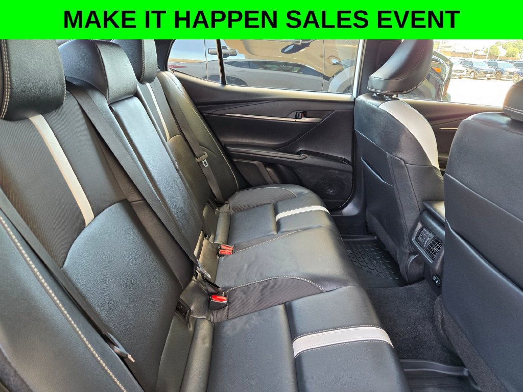 Used 2025 Toyota Camry SE FWD image 24