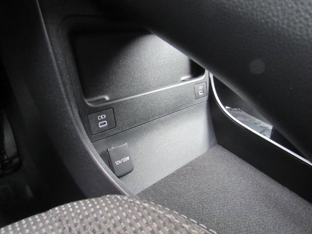 Used 2023 Toyota bZ4X XLE w/ Weather Package image 49