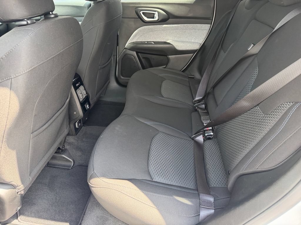 Used 2024 Jeep Compass Sport AWD/4WD image 13