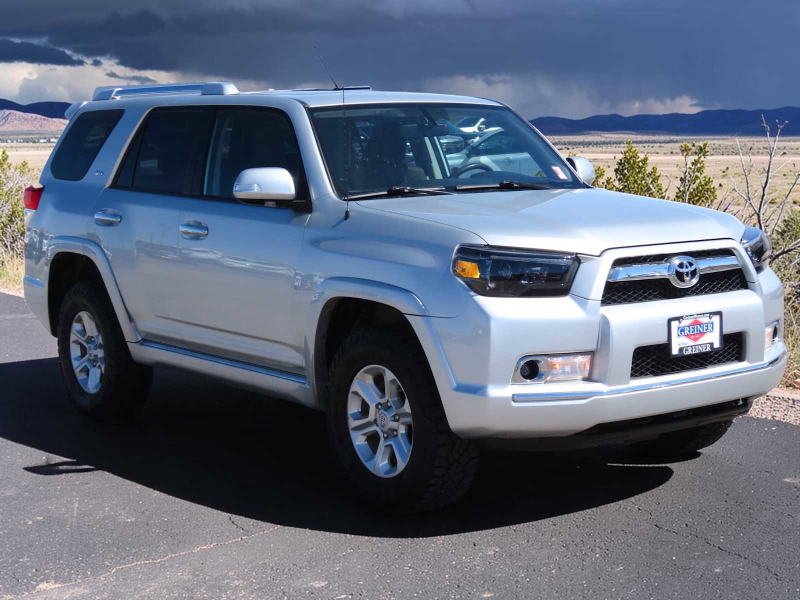 Used 2010 Toyota 4Runner SR5 AWD/4WD image 8