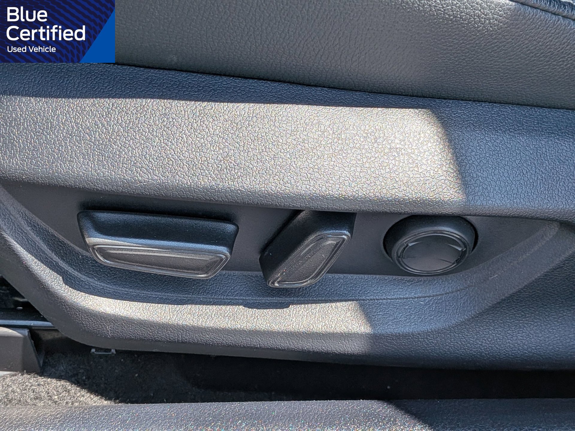 Used 2025 Toyota Camry SE FWD image 21
