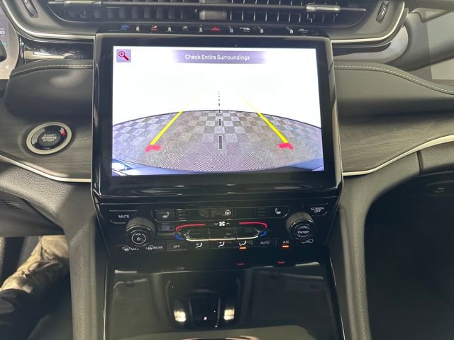 Used 2023 Jeep Grand Cherokee 4WD 4xe image 22