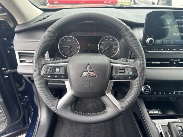 Used 2023 Mitsubishi Outlander Ralliart AWD/4WD image 14