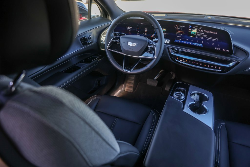 Used 2024 Cadillac Lyriq Tech w/ Driver Assist Package image 25