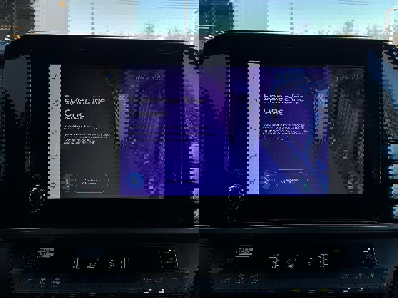 Used 2025 Toyota Camry SE image 30