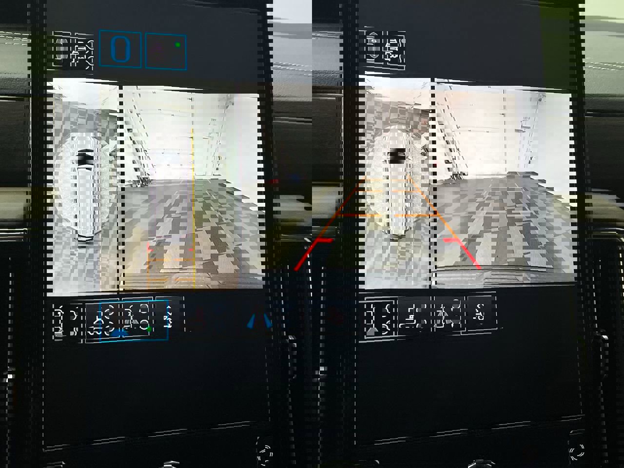 Certified 2025 GMC Yukon XL Denali Ultimate w/ LPO, Floor Liner Package image 5