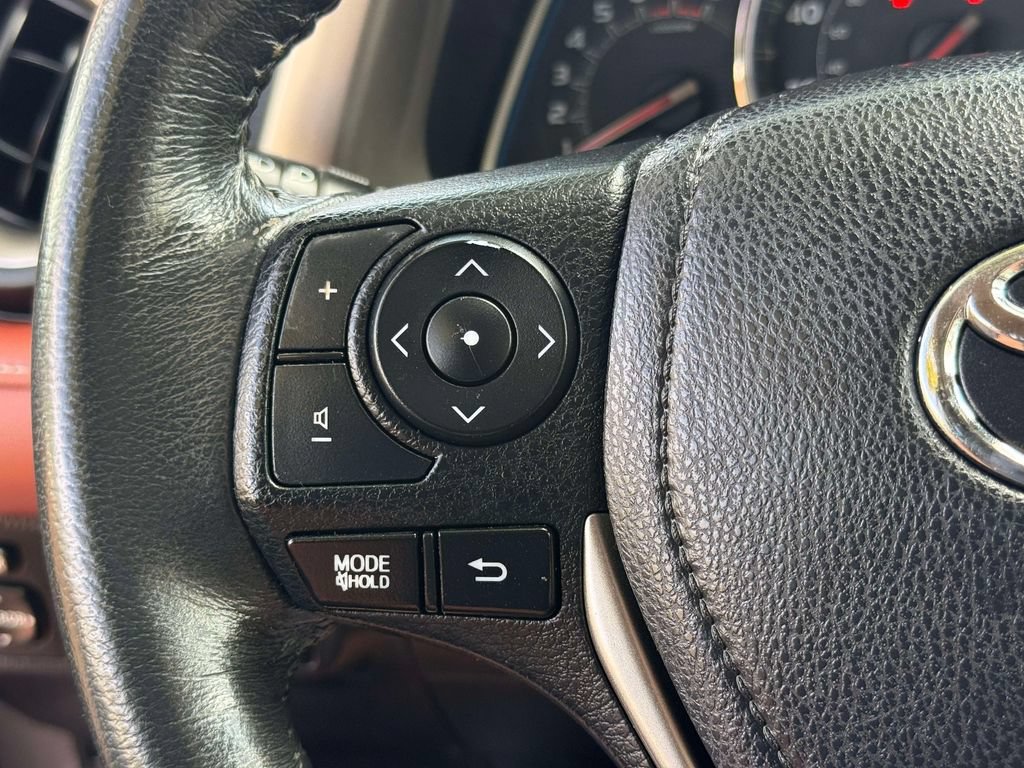 Used 2015 Toyota RAV4 Limited w/ Technology Package AWD/4WD image 30