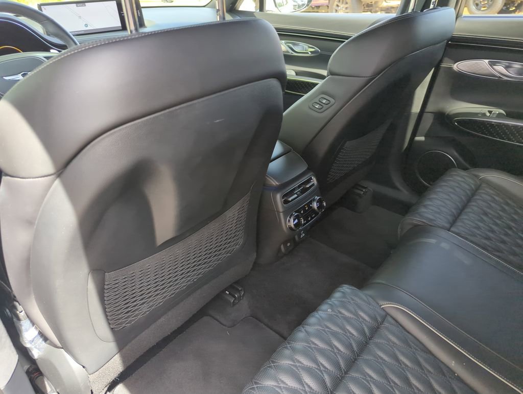 Used 2023 Genesis GV70 3.5T Sport w/ Sport Prestige Package image 28