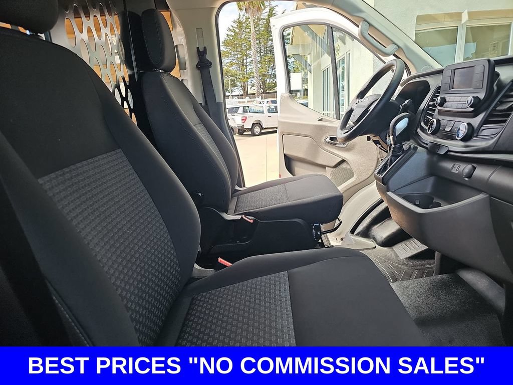 Used 2025 Ford Transit 250 Low Roof RWD image 10