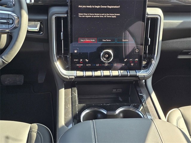 New 2026 GMC Yukon Elevation image 16