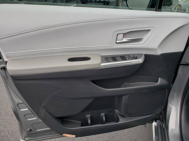 New 2026 Toyota Sienna XLE AWD/4WD image 11