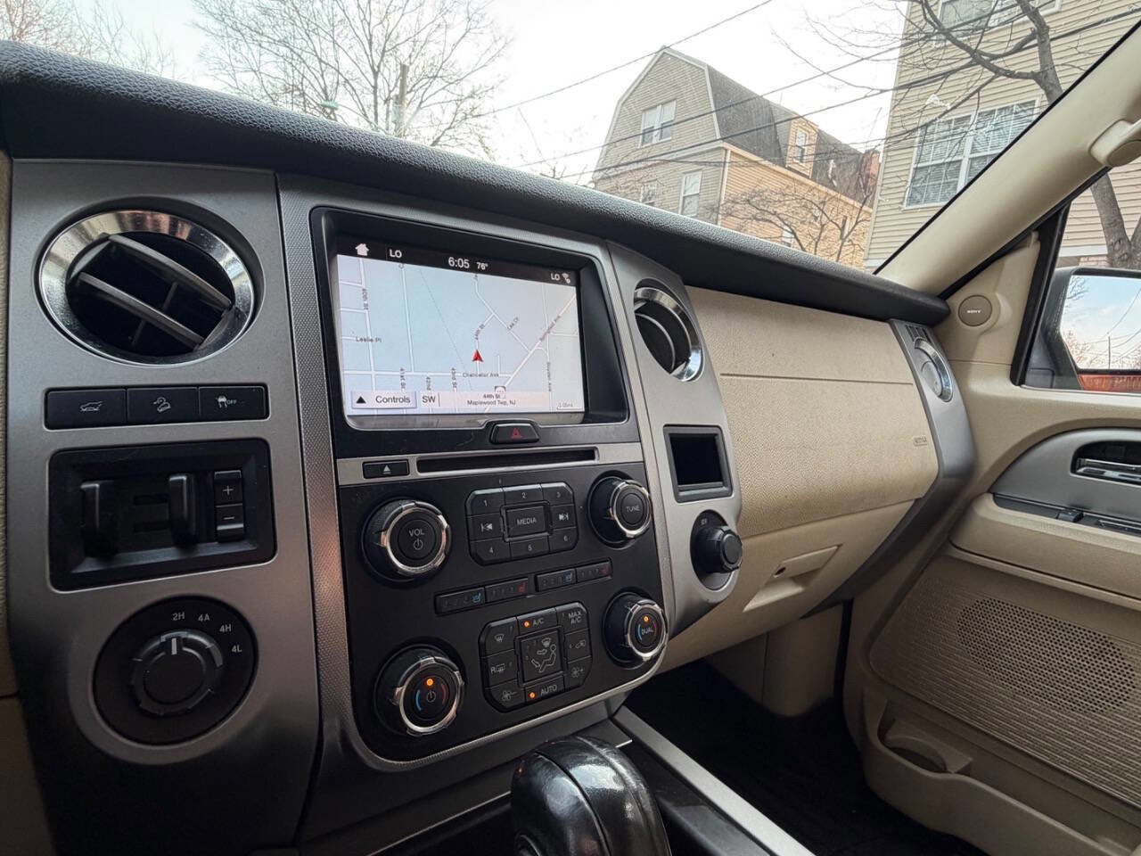 Used 2016 Ford Expedition EL XLT w/ Equipment Group 202A image 11