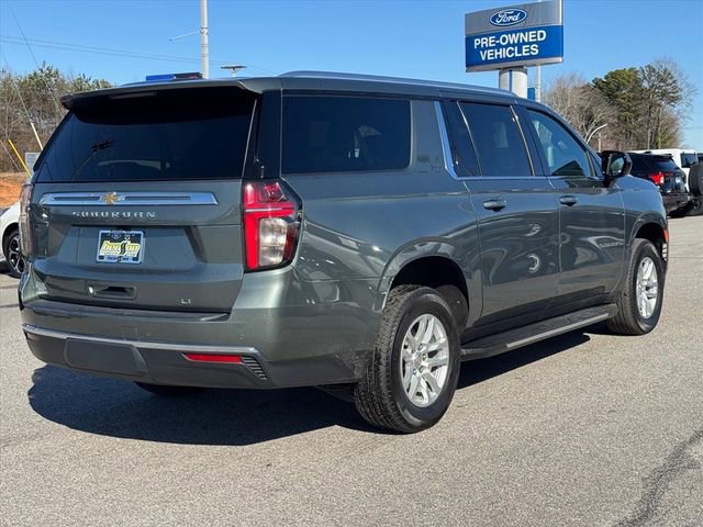 Used 2024 Chevrolet Suburban LT image 3