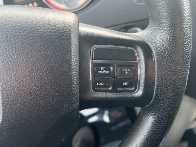 Used 2017 Dodge Grand Caravan SE image 28