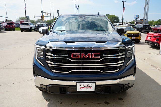 Used 2022 GMC Sierra 1500 SLT w/ X31 Off-Road Package image 34