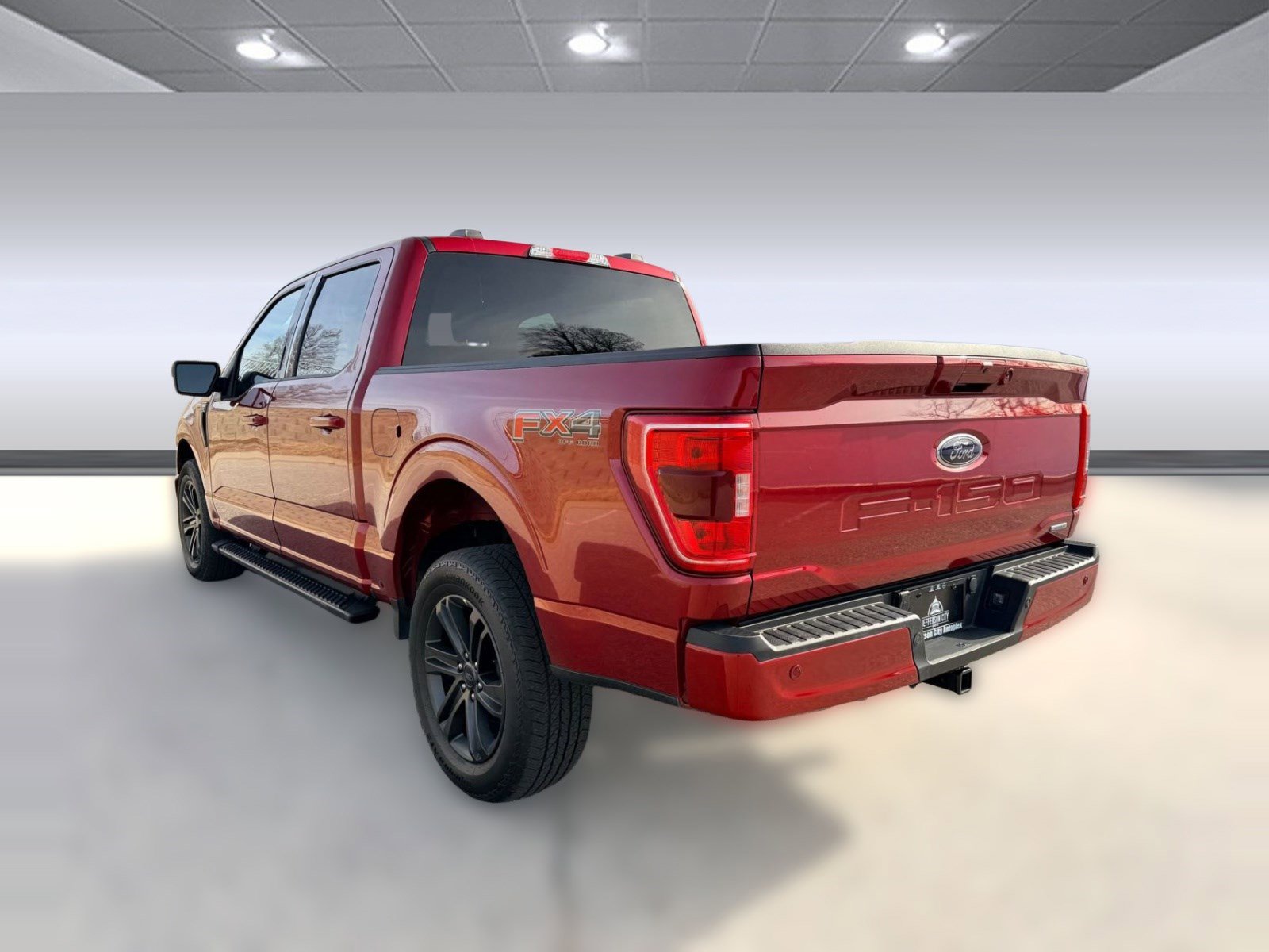 Used 2022 Ford F150 XLT w/ Equipment Group 302A High image 3