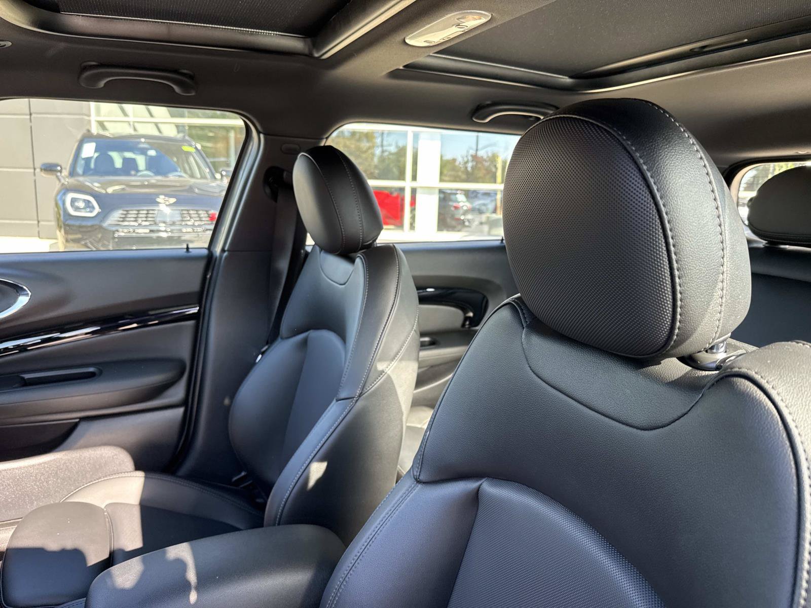Used 2019 MINI Cooper Clubman S AWD/4WD image 21