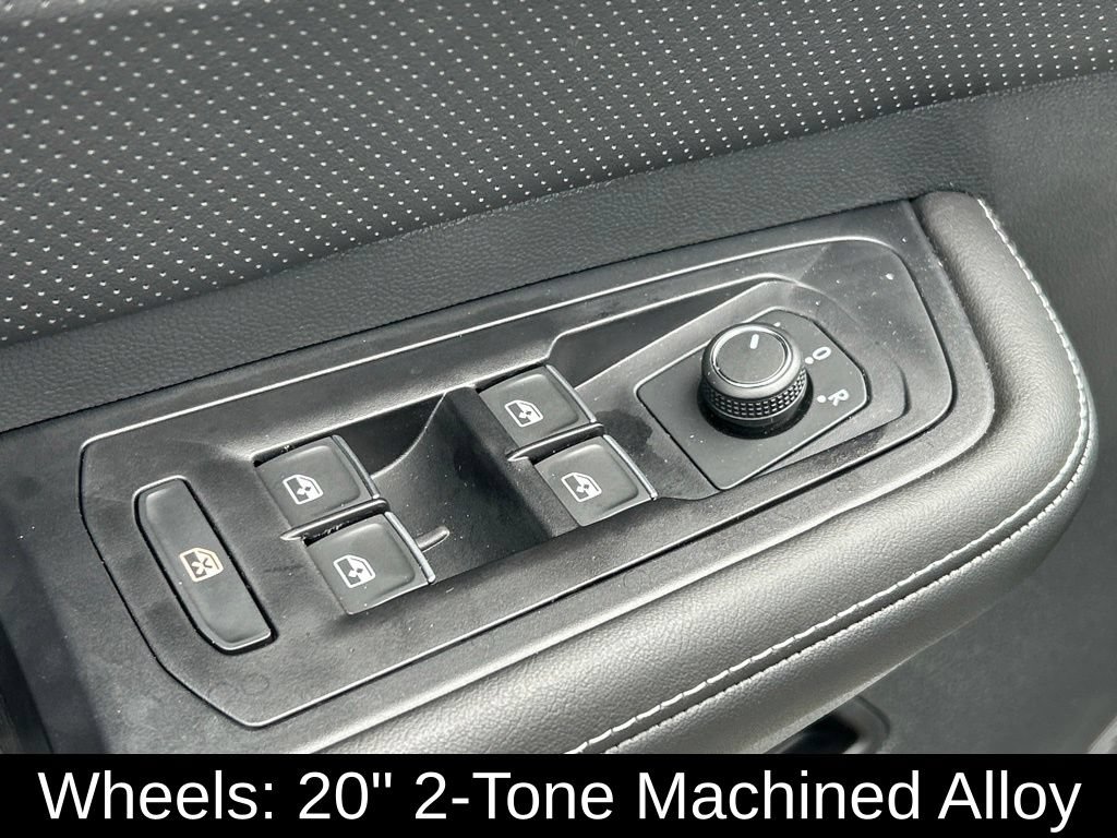 Certified 2026 Volkswagen Atlas SE w/ Panoramic Sunroof Package FWD image 19