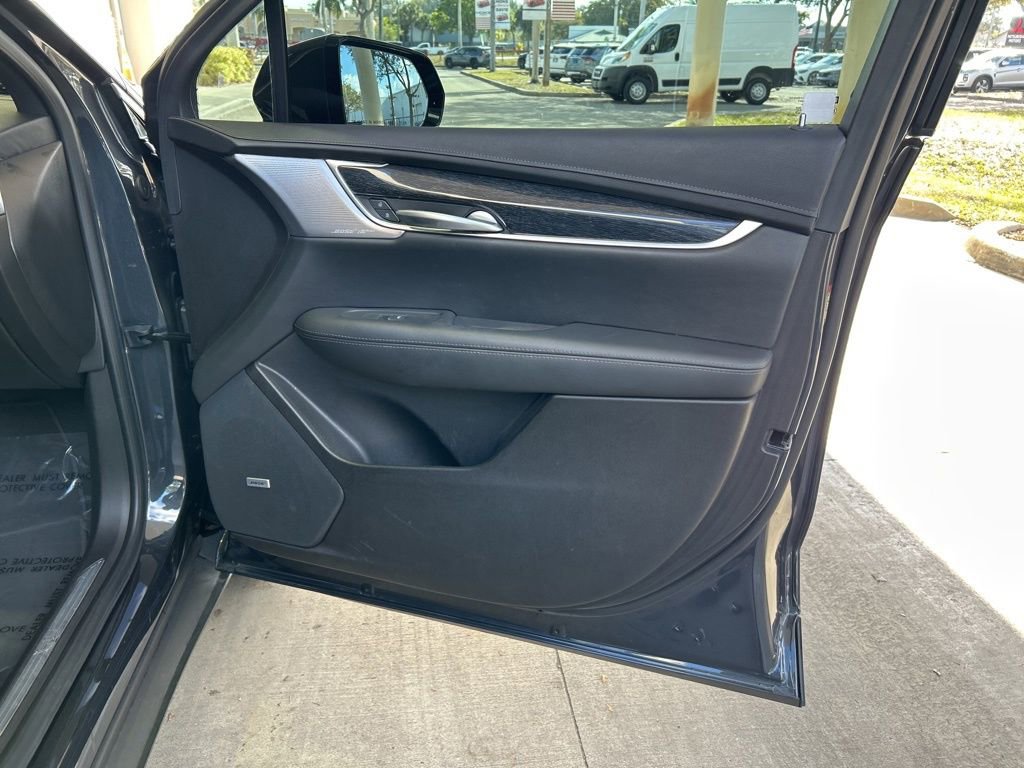 Used 2023 Cadillac XT5 Premium Luxury image 26